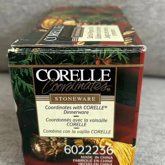 Corelle Coordinates 2pc Salt & Pepper Shaker Set - Callaway Holiday Coll… - Picture 5 of 6